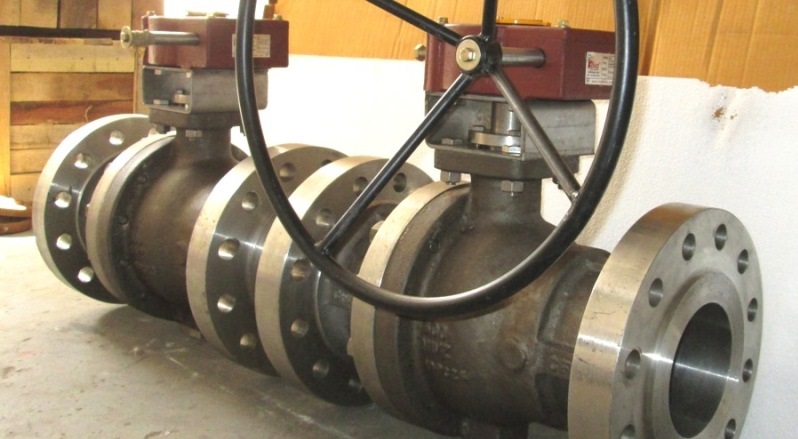 Flanged and Threaded End